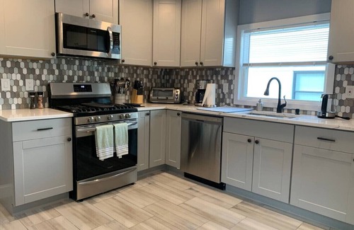 Montclair Apartment | Lovely 1 BD downtown 2F apt in quite neighborhood