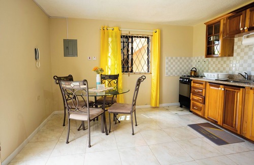 Mandeville Apartment | Lovely 1-bedroom apartment in Mandeville with WiFi, AC in safe and private area