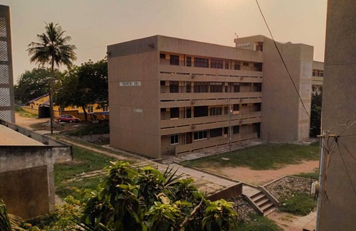 Accra Condo | Lovely 1-bedroom Condo with A/C, Hall & Kitchen
