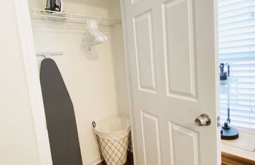 Stamford Apartment | Lovely 2 bdrm apt w/parking and outdoor sitting