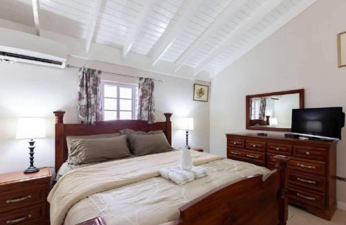 Eden Gardens Apartment | Lovely 2-Bed Apartment in the New Kingston Area