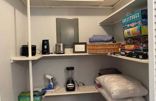 Garland Condo | Lovely 2 bed Condo with pool near Lake Ray Hubbard