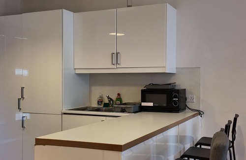 Bishop's Apartment | Lovely 2 BR with Patio Waterloo LM1