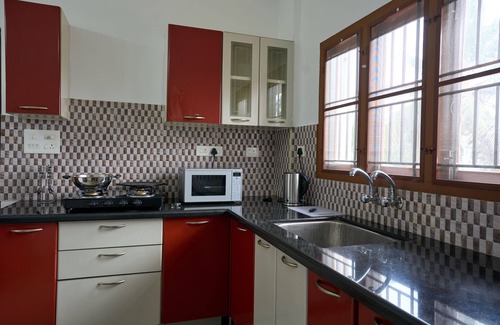 Kochi Apartment | Lovely 3-br. flat at Kadavanthra