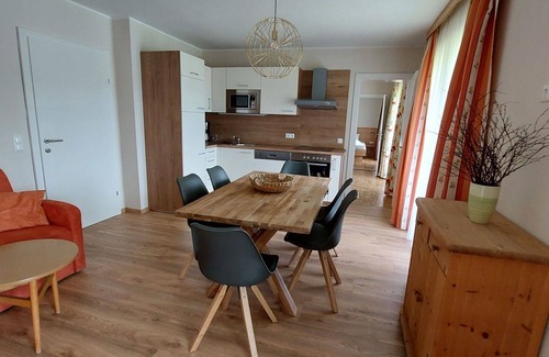 Augsdorf Apartment | Lovely apartment for 6 guests with WIFI, TV and balcony