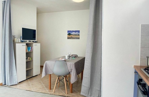 Casuzze Apartment | Lovely apartment for 4 guests with WIFI, A/C, TV, terrace and pets allowed