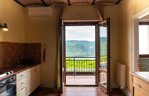 Villa Santa Maria Apartment | Lovely apartment for 4 people with pool, WIFI, A/C, TV, balcony and pets allowed