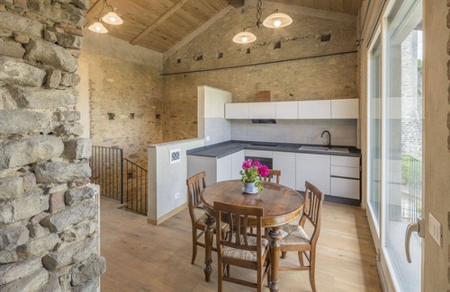 Monforte d'Alba Apartment | Lovely apartment for 4 people with pool, WIFI and terrace, close to Alba