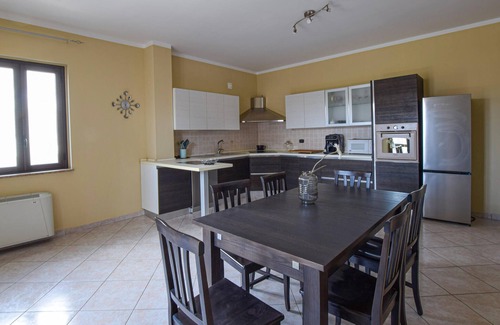 Nicotera Marina Apartment | Lovely apartment in Nicotera Marina with WiFi