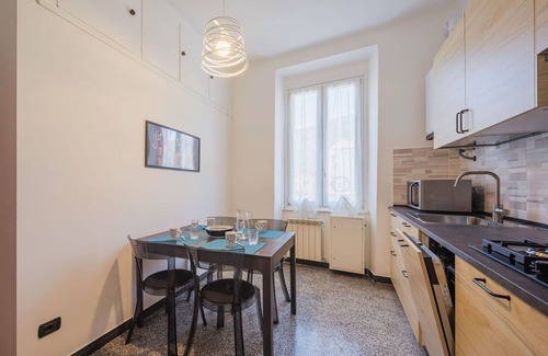 Riva Trigoso Apartment | Lovely apartment for 4 people with WIFI, TV and balcony