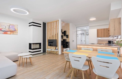 Janov nad Nisou Apartment | Lovely apartment for 6 guests with WIFI, TV and terrace