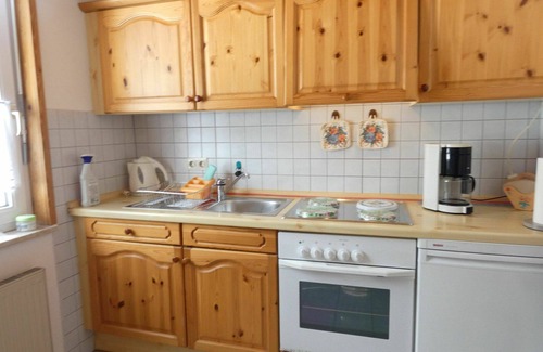 Steinbach-Hallenberg House | Lovely apartment in villa for 4 people with WIFI, TV and patio