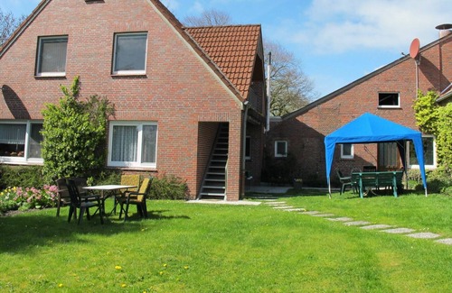 Wangerland Apartment | Lovely apartment for 4 people with WIFI, TV, patio and parking