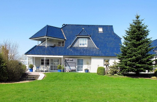 Wangerland Apartment | Lovely apartment for 4 guests with WIFI, TV and patio