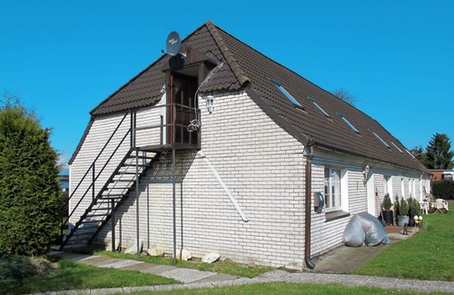 Verchen Apartment | Lovely apartment for 4 people with WIFI, TV, patio and pets allowed