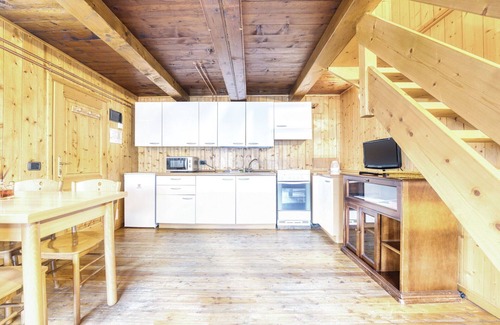 Macugnaga Apartment | Lovely apartment for 4 people with TV, balcony, pets allowed and panoramic view
