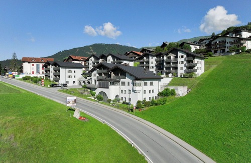 Falera Apartment | Lovely apartment for 5 guests with WIFI, pool, TV, balcony and panoramic view