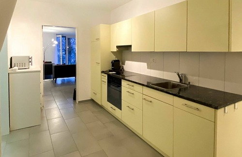 Magadino Apartment | Lovely apartment for 4 people with WIFI, pool, TV, terrace, pets allowed, panoramic view and par.