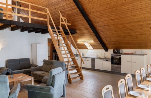 Immerath Apartment | Lovely apartment for 12 guests with WIFI, TV, balcony and pets allowed
