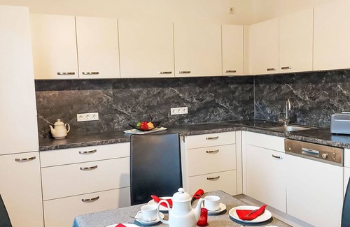 Steinheim Apartment | Lovely apartment for 4 guests with WIFI, TV and terrace