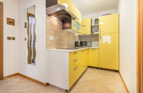Dekani Apartment | Lovely apartment in Dekani with WiFi