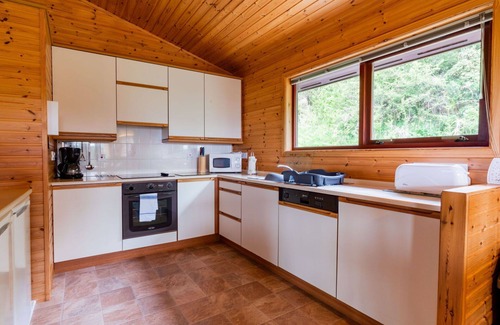 East Lewiston House | Lovely apartment in villa for 6 guests with WIFI, TV, patio and panoramic view
