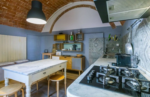 Lorenzana Villa | Lovely apartment in villa for 4 people with WIFI, pool and pets allowed