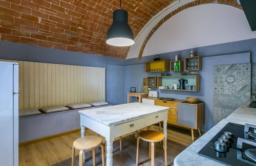 Lorenzana Villa | Lovely apartment in villa for 4 people with WIFI, pool and pets allowed