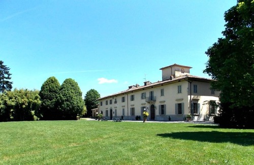 Scarperia e San Piero Villa | Lovely apartment in villa for 8 people with pool, WIFI, TV and panoramic view