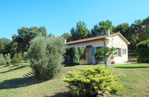 Montorsaio House | Lovely apartment in villa for 4 people with pool, WIFI, TV, patio and pets allowed