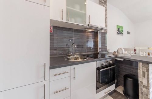 Pavicini Apartment | Lovely apartment in Pavicini with WiFi