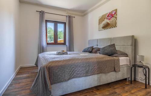 Mali Vareski Apartment | Lovely Apartment In Peruski