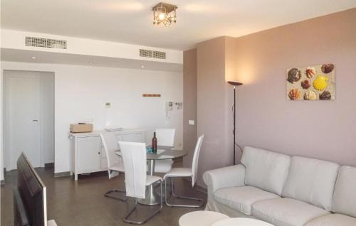 Platja de Piles Apartment | Lovely Apartment In Piles With Wifi