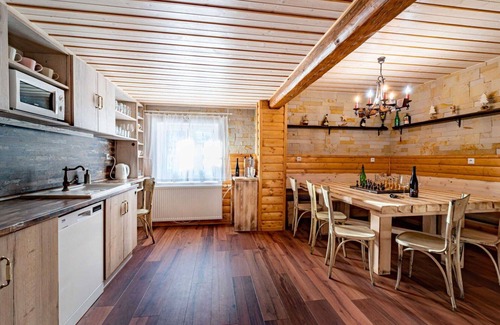 Rokytnice nad Jizerou Villa | Lovely apartment in villa for 24 guests with WIFI, TV, patio, pets allowed and panoramic view