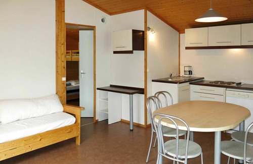 Beynat House | Lovely apartment in villa for 6 people with WIFI, pool, TV, terrace and pets allowed