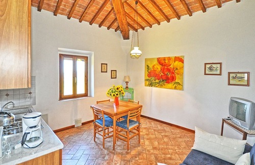 San Gimignano Apartment | Lovely apartment for 2 guests with WIFI, pool, A/C, TV, patio and panoramic view