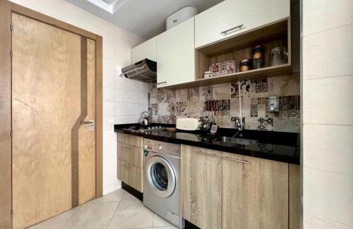 Miramar Apartment | Lovely Appart, terrace, opposite the beach