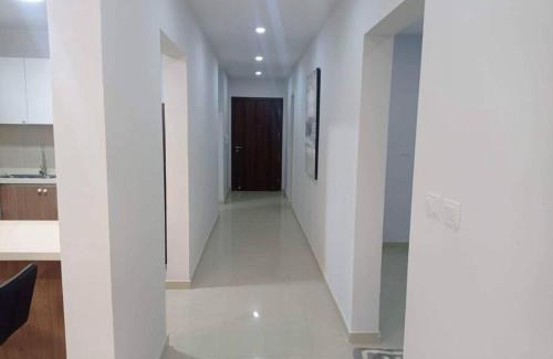 Kirkos Apartment | Lovely Apt 2bd 2ba+DSQ - walking dist to UN-ECA, Addis Ababa