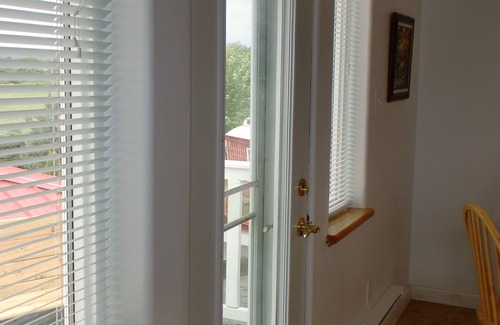 Canning Apartment | Lovely, bright,1-br apt in historic village of Canning, 5 mins from beach