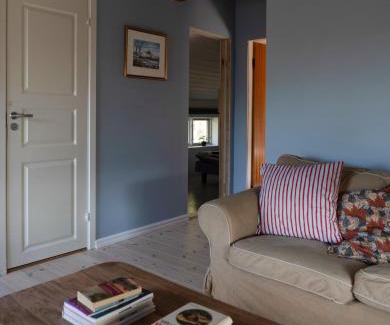 Byske Villa | Lovely cabin with a beautiful view over Byske river