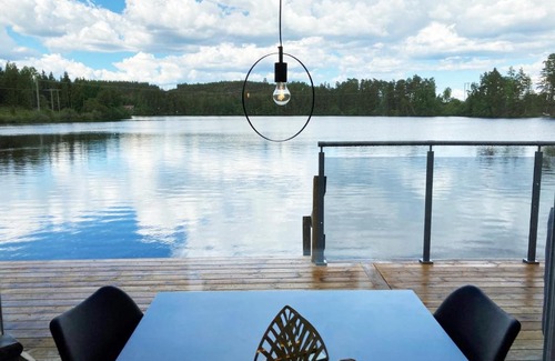 Bankeryd House | Lovely cottage in Bankeryd with a panoramic view of the lake