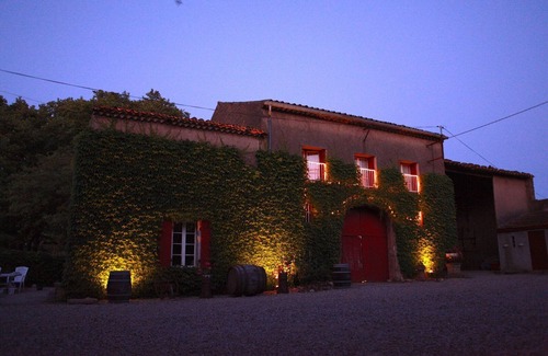 Douzens House | Lovely gite with pool in ancient wine domaine Lovely