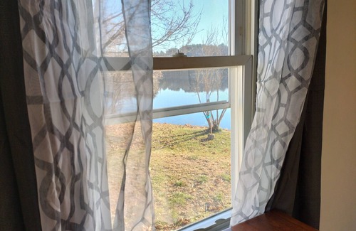 Fairfield Cottage | Lovely Historic Waterfront Home on Kennebec River, by Month, or weeks in Summer