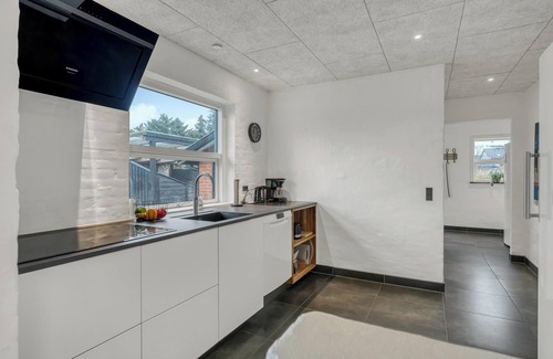 Hanstholm House | Lovely holiday home, renovated in 2024, located in Hanstholm by the North Sea.