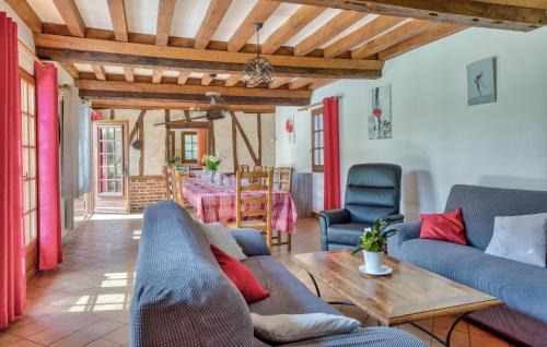 Saint-Etienne-l'Allier House | Lovely Home In Saint-Etienne-L'allier