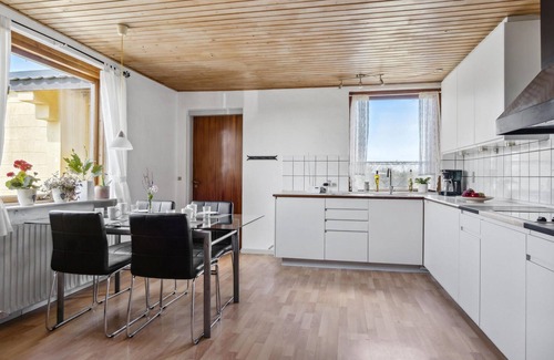 Bandholm House | Lovely home in Bandholm with kitchen