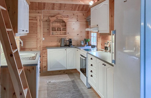 Bjorli House | Lovely home in Bjorli with WiFi