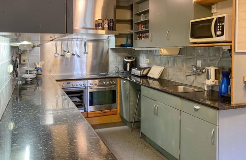 Reed House | Lovely home in Breim with kitchen