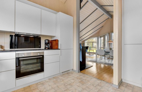 Broager House | Lovely home in Broager with WiFi