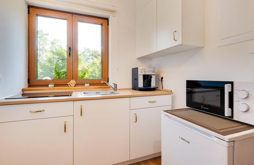 Velika Gorica House | Lovely home in Donja Lomnica with sauna